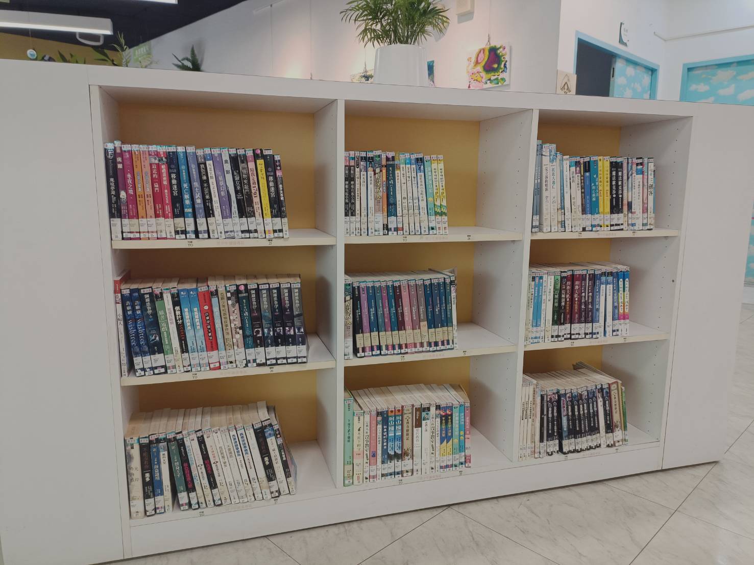 燕巢分館青少年專區