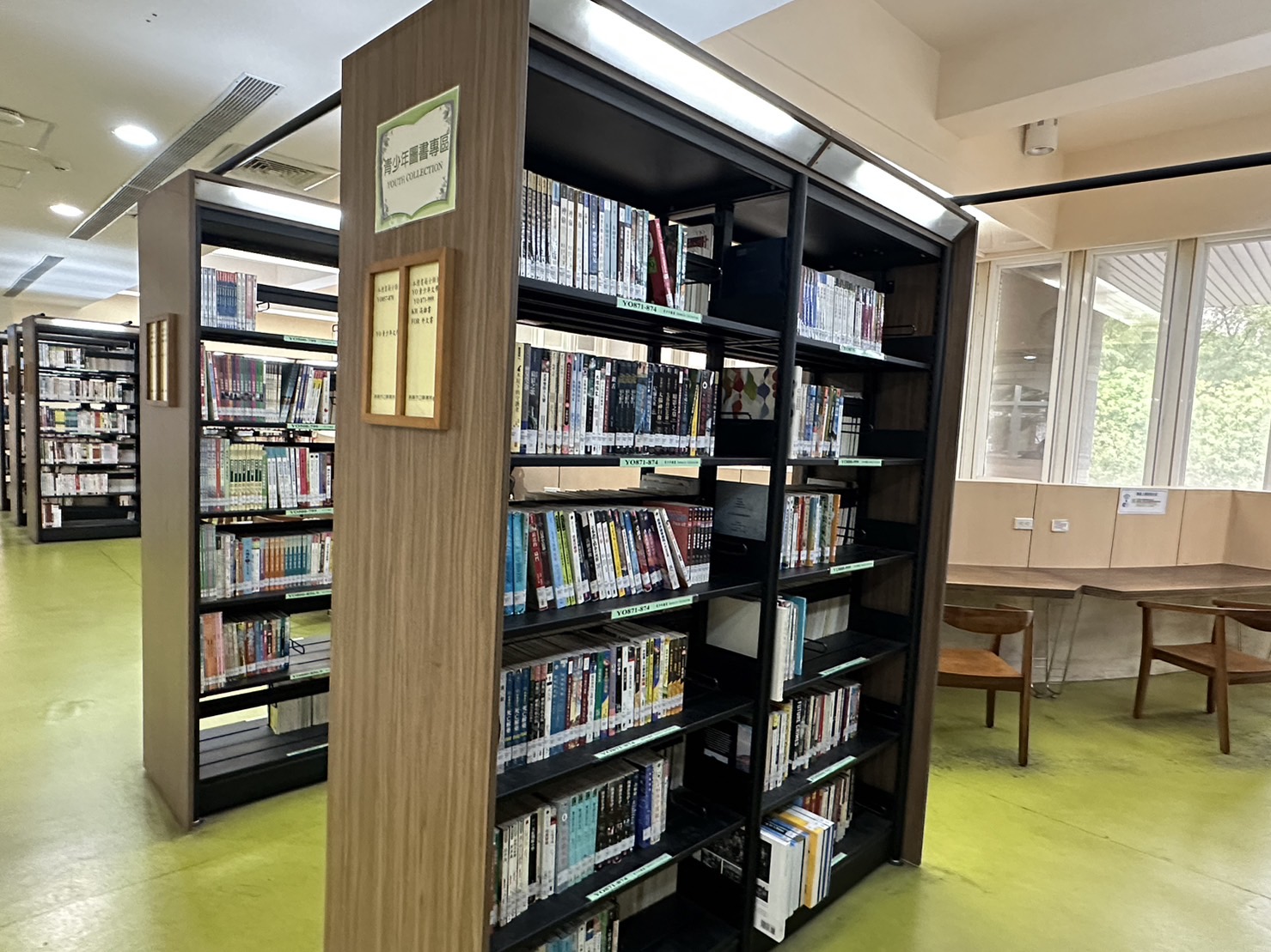 河堤分館青少年專區