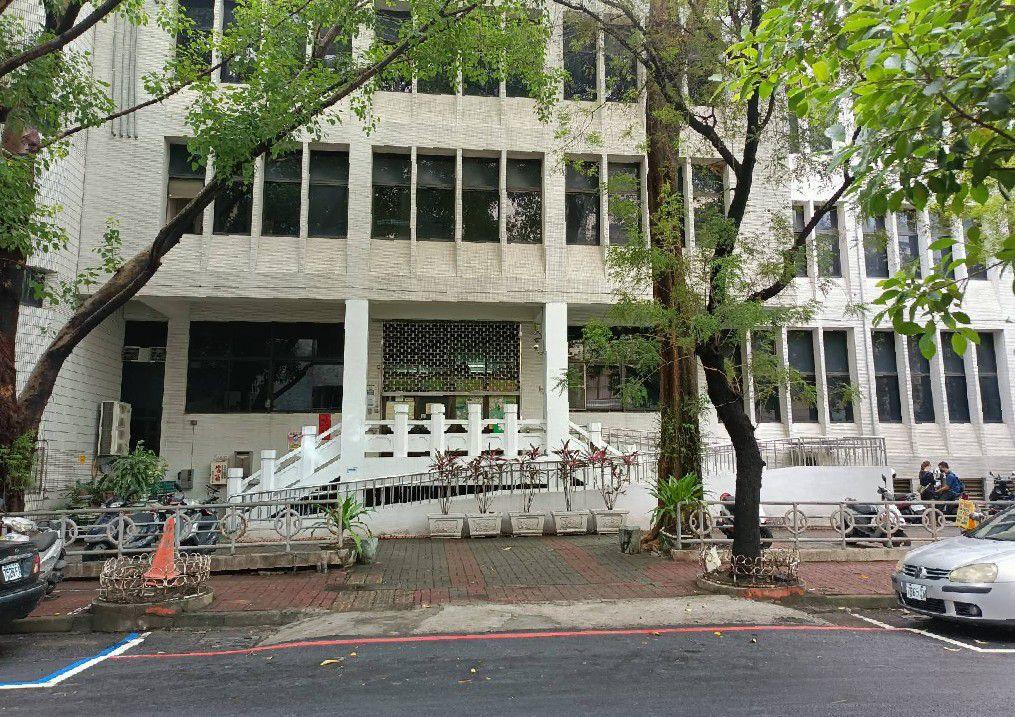 新興民眾閱覽室